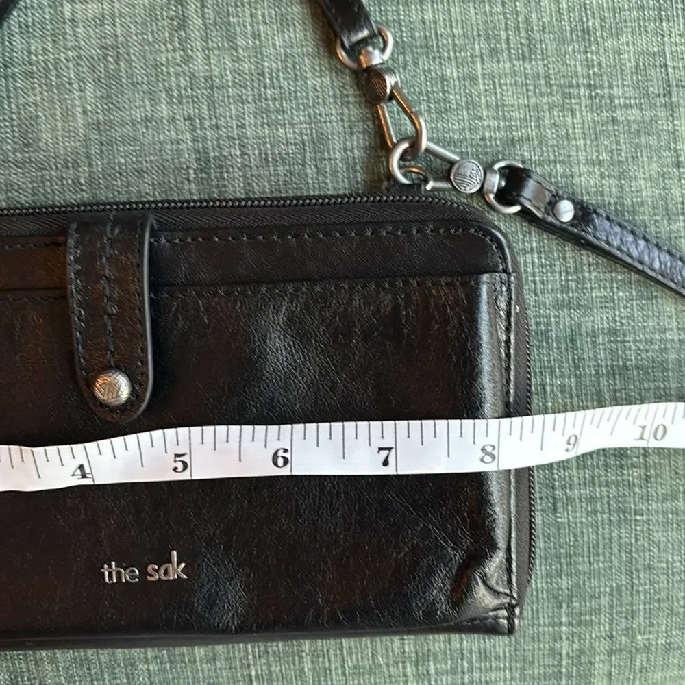 The Sak Women Iris Leather Convertible Crossbody Bag Black Leather Wristlet EUC